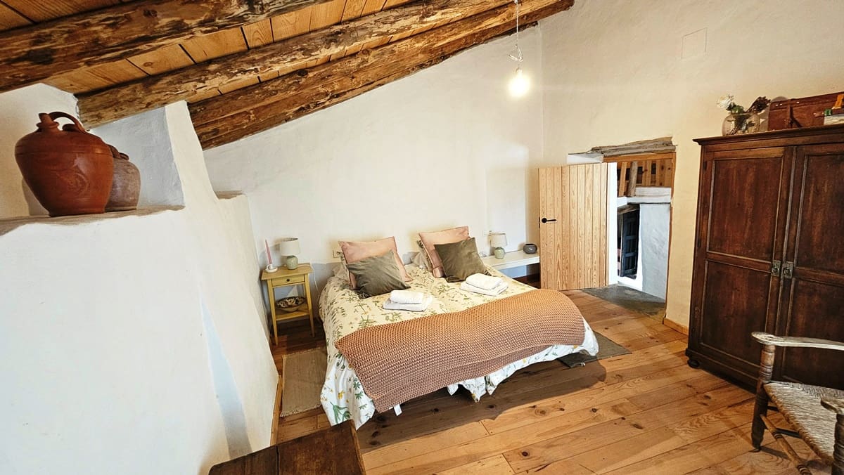 4 soveværelse Byhus til salg i Hinojales - € 189.000 (Ref: 8661384)