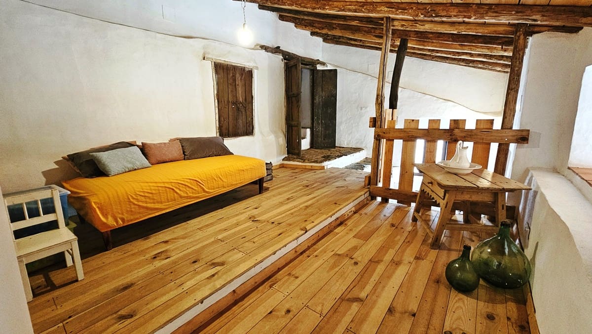 4 soveværelse Byhus til salg i Hinojales - € 189.000 (Ref: 8661384)