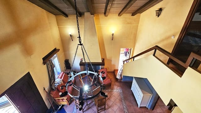 4 soveværelse Finca/Landehus til salg i Aracena - € 350.000 (Ref: 8769194)