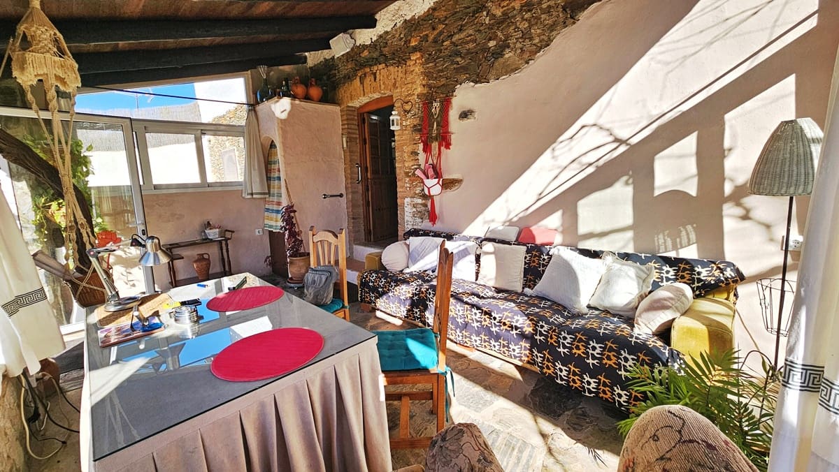 3 soveværelse Byhus til salg i Galaroza med swimmingpool - € 269.000 (Ref: 8829700)