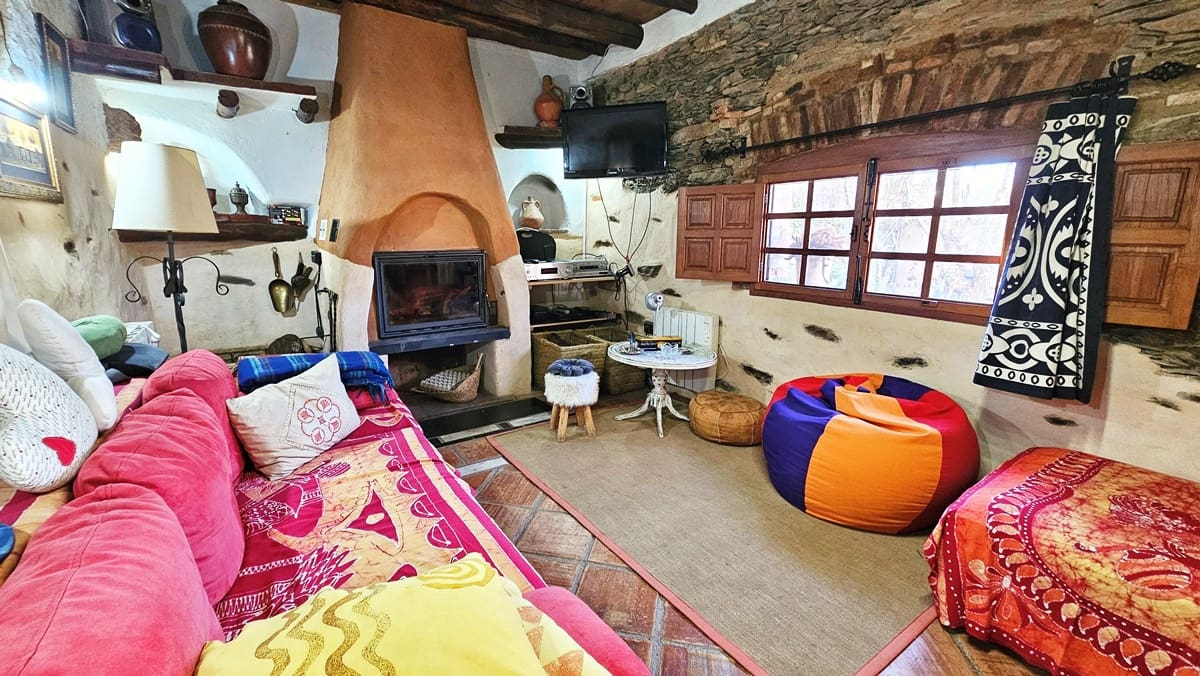 3 soveværelse Byhus til salg i Galaroza med swimmingpool - € 269.000 (Ref: 8829700)