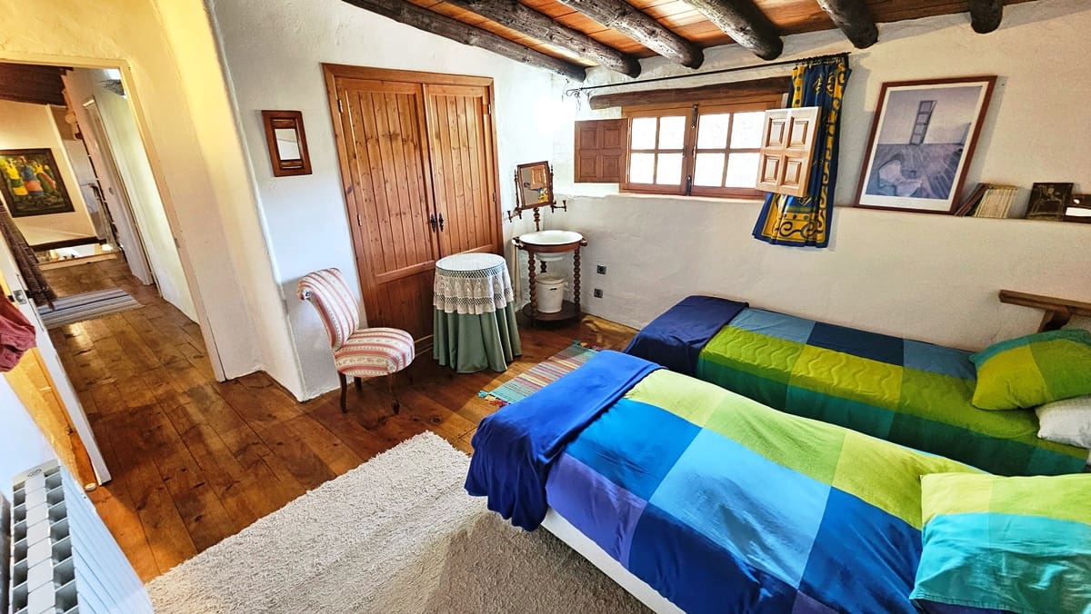 3 soveværelse Byhus til salg i Galaroza med swimmingpool - € 269.000 (Ref: 8829700)