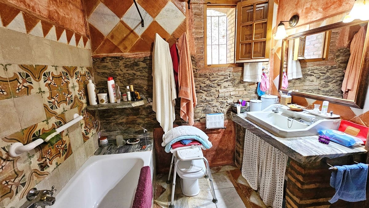 3 soveværelse Byhus til salg i Galaroza med swimmingpool - € 269.000 (Ref: 8829700)