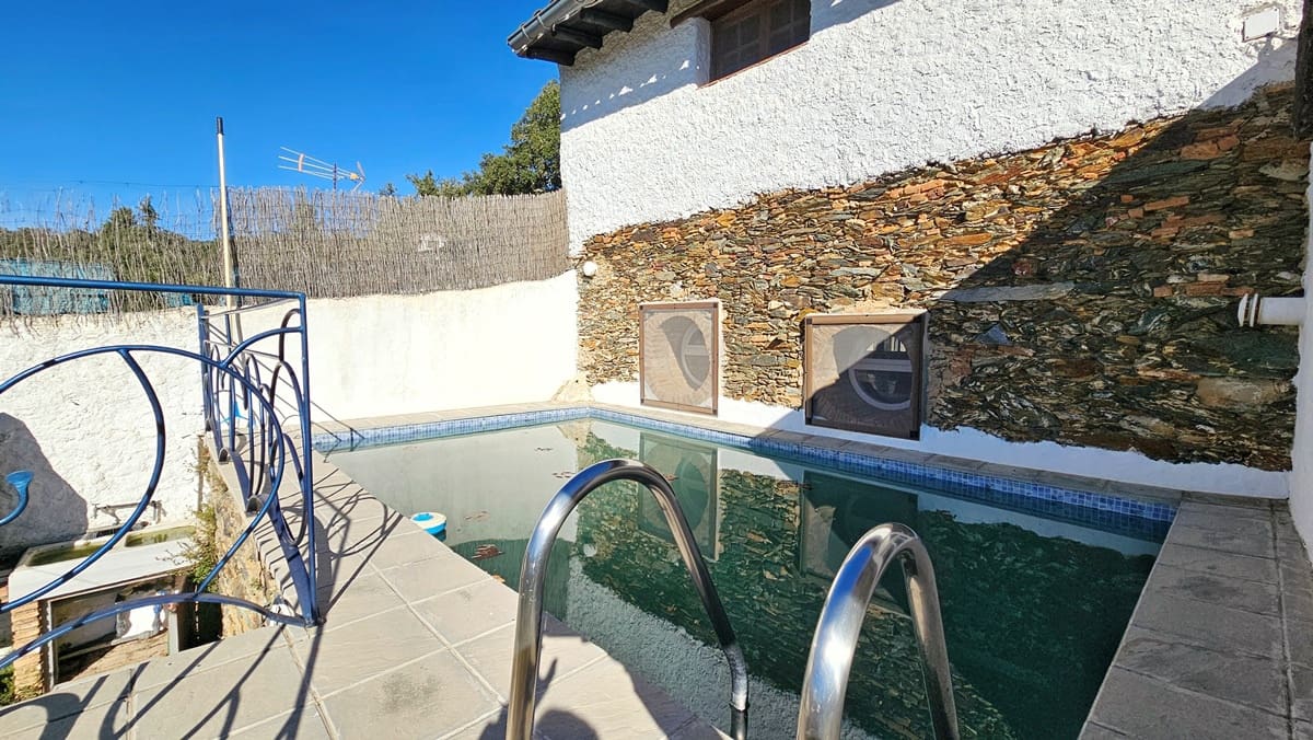 3 soveværelse Byhus til salg i Galaroza med swimmingpool - € 269.000 (Ref: 8829700)