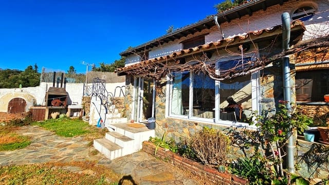 3 bedroom Townhouse for sale in Galaroza with pool - € 269,000 (Ref: 8829700)