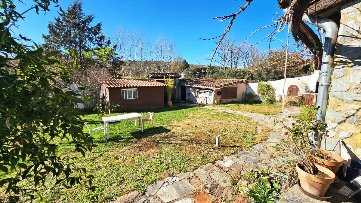 3 soveværelse Byhus til salg i Galaroza med swimmingpool - € 269.000 (Ref: 8829700)