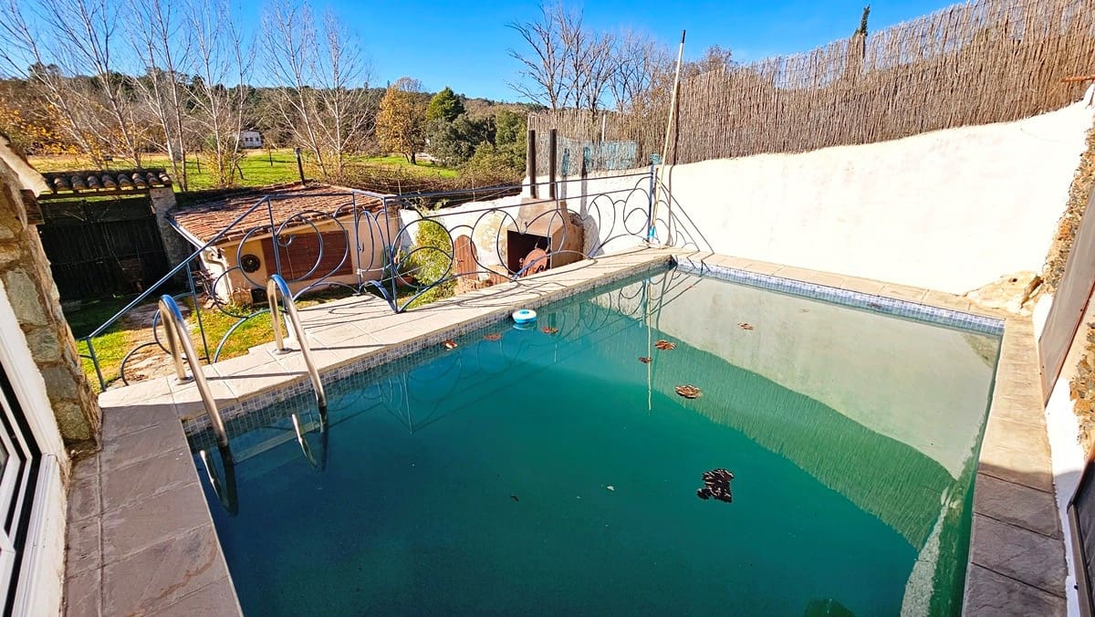 3 soveværelse Byhus til salg i Galaroza med swimmingpool - € 269.000 (Ref: 8829700)