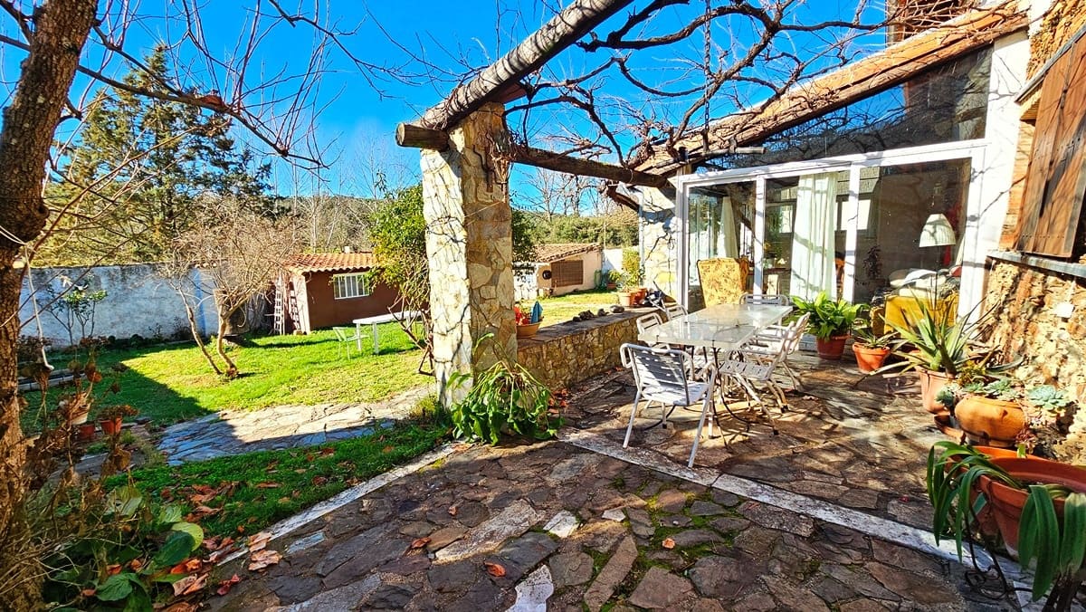 3 soveværelse Byhus til salg i Galaroza med swimmingpool - € 269.000 (Ref: 8829700)