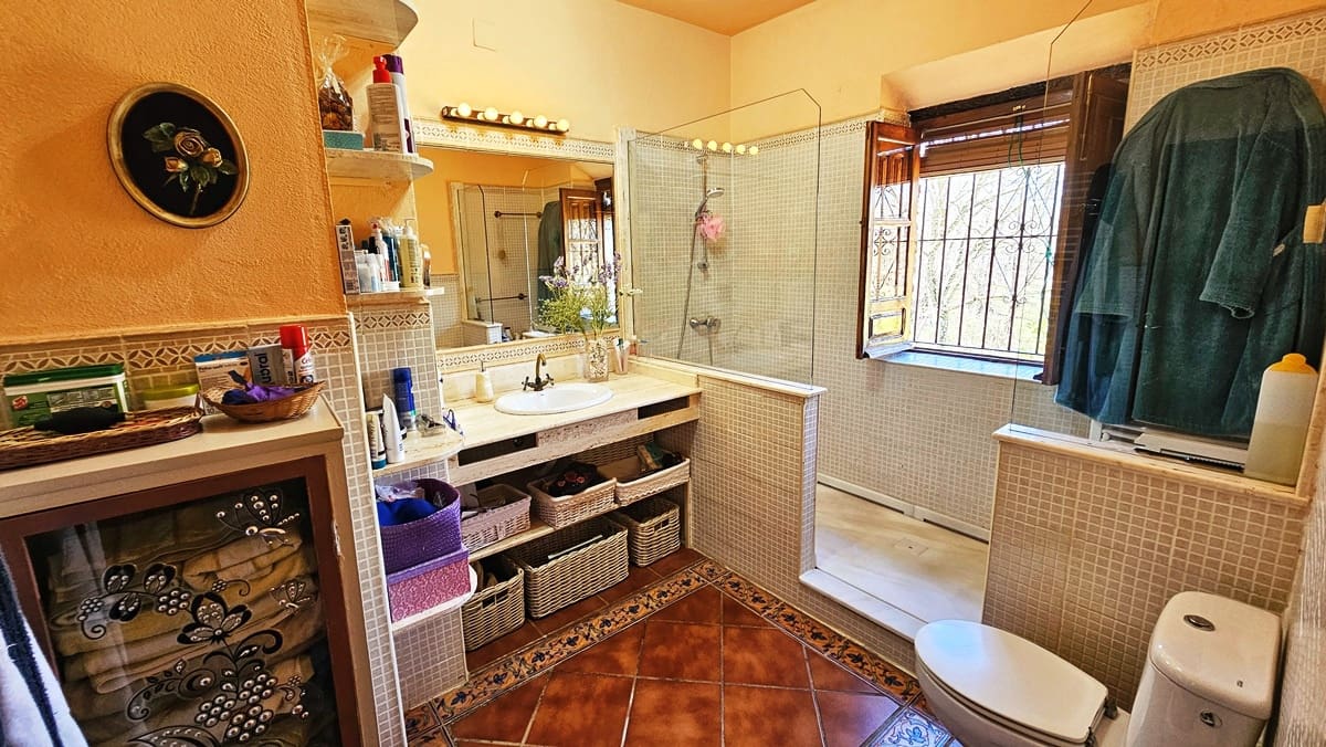 5 soveværelse Finca/Landehus til salg i Aracena med swimmingpool - € 390.000 (Ref: 8841994)