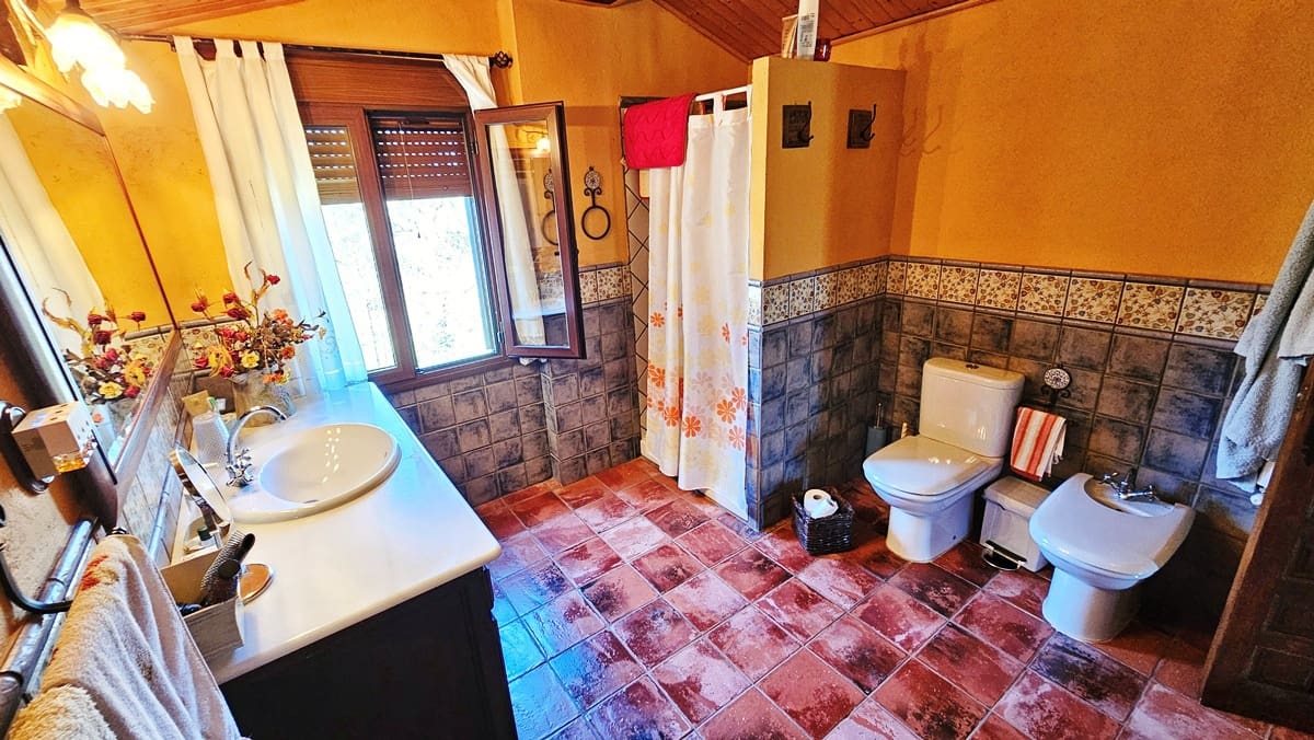 5 soveværelse Finca/Landehus til salg i Aracena med swimmingpool - € 390.000 (Ref: 8841994)