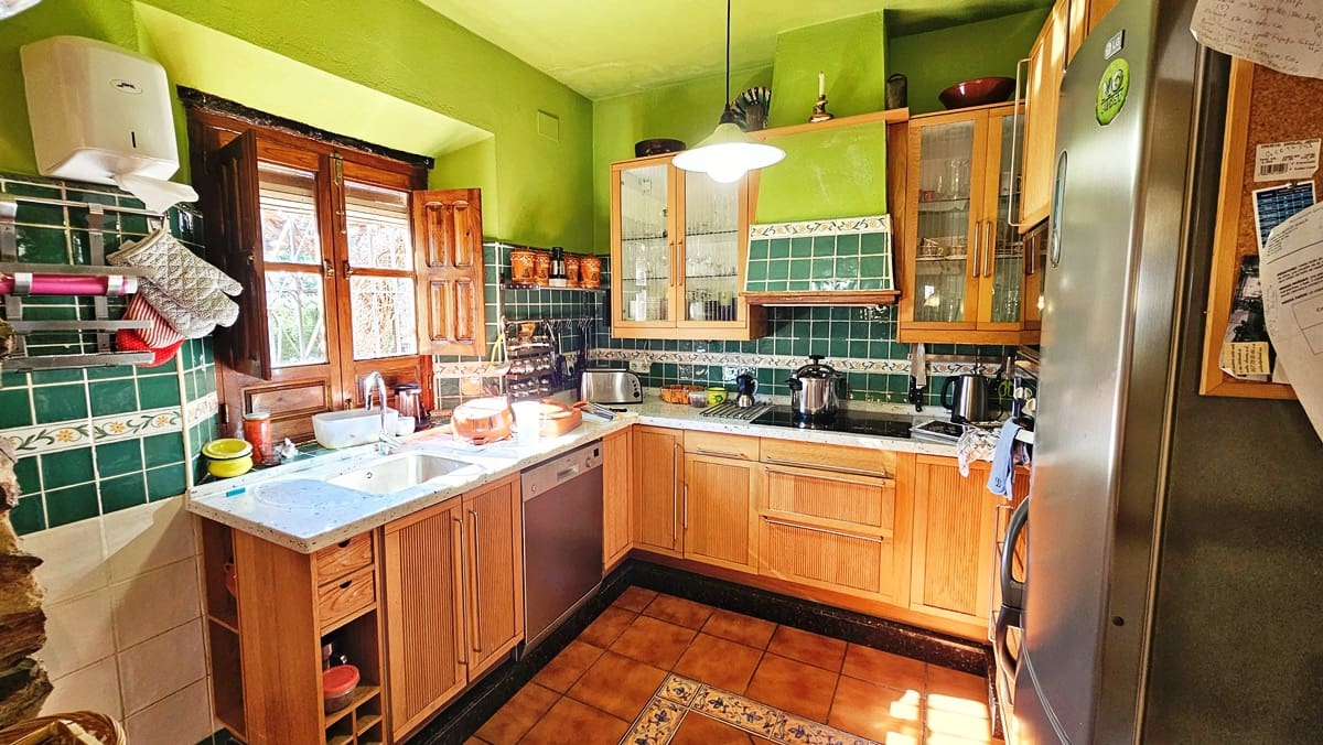 5 soveværelse Finca/Landehus til salg i Aracena med swimmingpool - € 390.000 (Ref: 8841994)