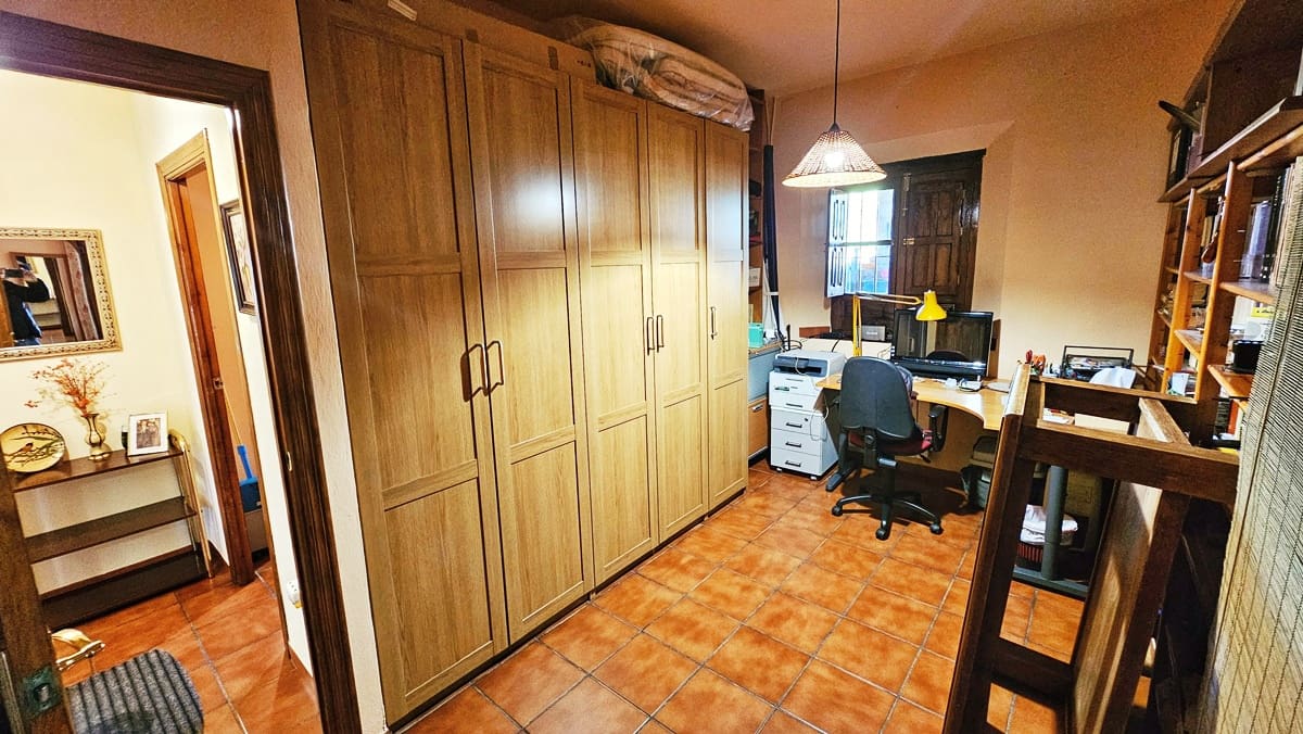 5 soveværelse Finca/Landehus til salg i Aracena med swimmingpool - € 390.000 (Ref: 8841994)