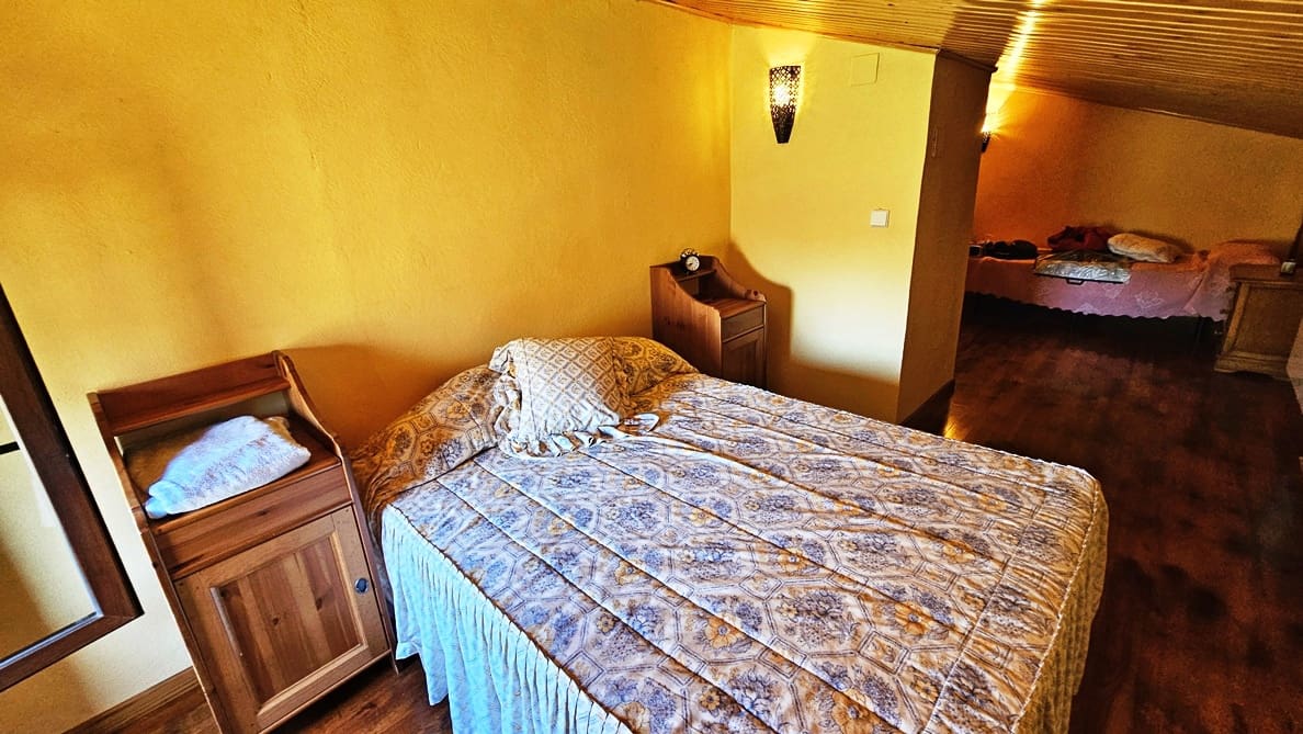 5 soveværelse Finca/Landehus til salg i Aracena med swimmingpool - € 390.000 (Ref: 8841994)