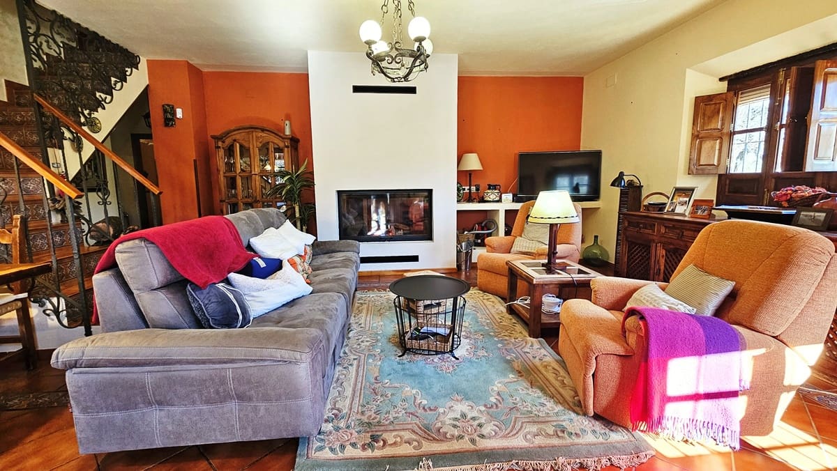 5 soveværelse Finca/Landehus til salg i Aracena med swimmingpool - € 390.000 (Ref: 8841994)