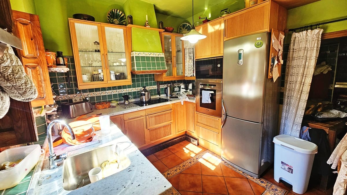 5 soveværelse Finca/Landehus til salg i Aracena med swimmingpool - € 390.000 (Ref: 8841994)