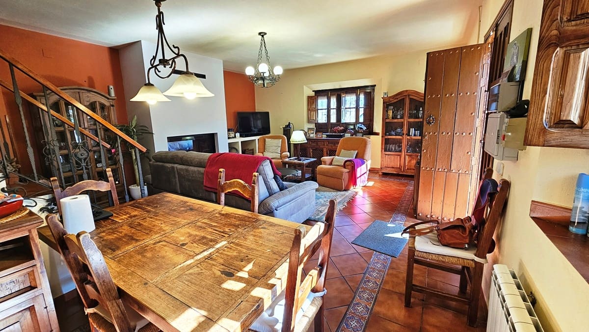 5 soveværelse Finca/Landehus til salg i Aracena med swimmingpool - € 390.000 (Ref: 8841994)