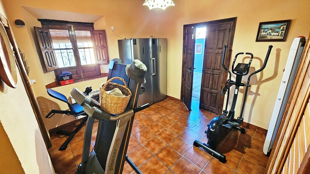 5 soveværelse Finca/Landehus til salg i Aracena med swimmingpool - € 390.000 (Ref: 8841994)