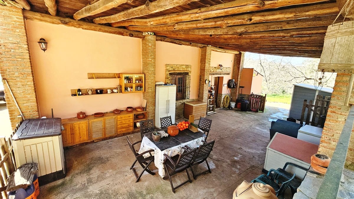 5 soveværelse Finca/Landehus til salg i Aracena med swimmingpool - € 390.000 (Ref: 8841994)