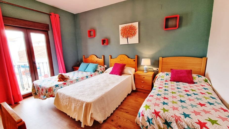 5 chambre Maison de Ville à vendre à Corteconcepcion avec garage - 159 000 € (Ref: 9024313)