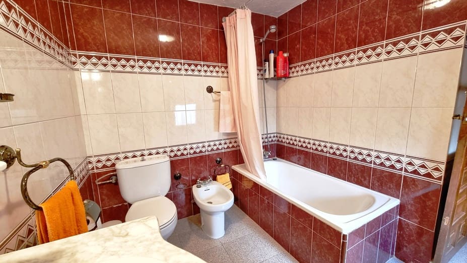 5 chambre Maison de Ville à vendre à Corteconcepcion avec garage - 159 000 € (Ref: 9024313)