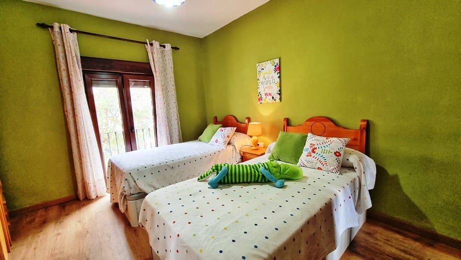 5 chambre Maison de Ville à vendre à Corteconcepcion avec garage - 159 000 € (Ref: 9024313)