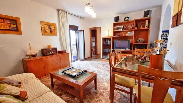 5 bedroom Townhouse for sale in Corteconcepción with garage - € 159,000 (Ref: 9024313)