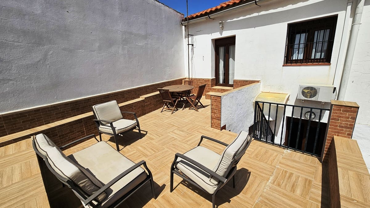 5 chambre Maison de Ville à vendre à Corteconcepcion avec garage - 159 000 € (Ref: 9024313)