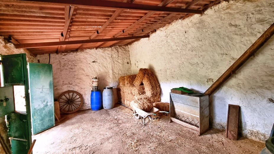 4 soveværelse Finca/Landehus til salg i Cortegana med swimmingpool garage - € 520.000 (Ref: 9037472)