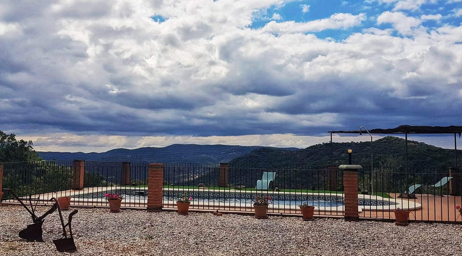 4 soveværelse Finca/Landehus til salg i Cortegana med swimmingpool garage - € 520.000 (Ref: 9037472)