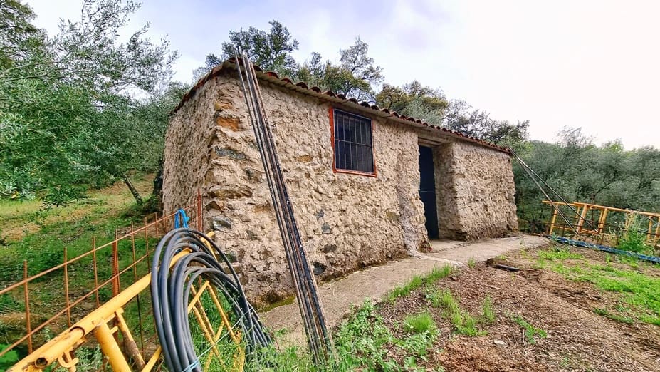 4 soveværelse Finca/Landehus til salg i Cortegana med swimmingpool garage - € 520.000 (Ref: 9037472)