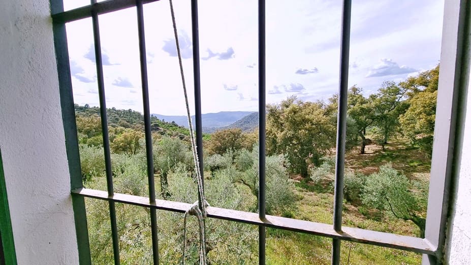 4 soveværelse Finca/Landehus til salg i Cortegana med swimmingpool garage - € 520.000 (Ref: 9037472)