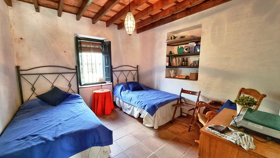 4 soveværelse Finca/Landehus til salg i Cortegana med swimmingpool garage - € 520.000 (Ref: 9037472)