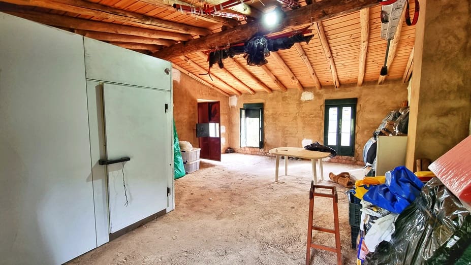 4 soveværelse Finca/Landehus til salg i Cortegana med swimmingpool garage - € 520.000 (Ref: 9037472)