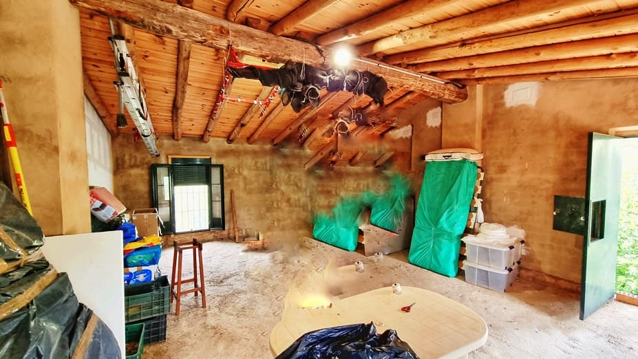 4 soveværelse Finca/Landehus til salg i Cortegana med swimmingpool garage - € 520.000 (Ref: 9037472)