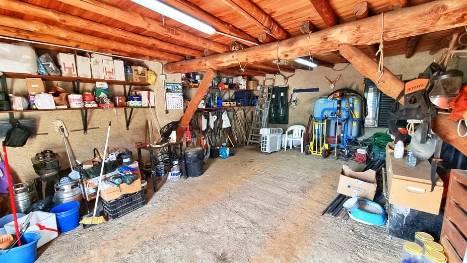 4 soveværelse Finca/Landehus til salg i Cortegana med swimmingpool garage - € 520.000 (Ref: 9037472)