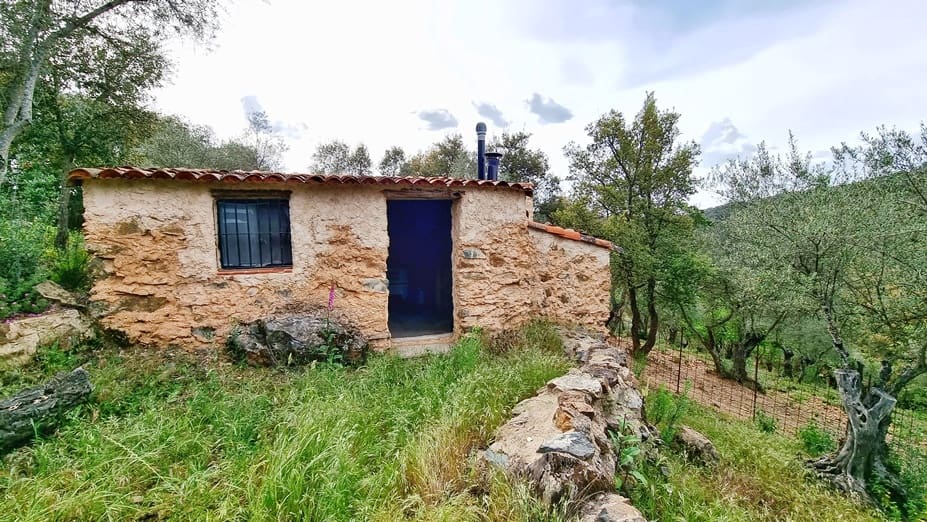 4 soveværelse Finca/Landehus til salg i Cortegana med swimmingpool garage - € 520.000 (Ref: 9037472)