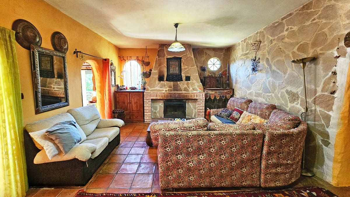 6 soveværelse Finca/Landehus til salg i Los Marines med swimmingpool - € 540.000 (Ref: 9105509)