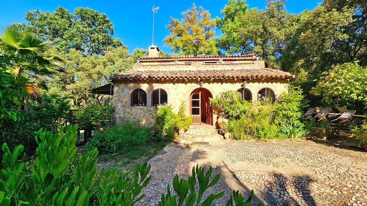 6 soveværelse Finca/Landehus til salg i Los Marines med swimmingpool - € 540.000 (Ref: 9105509)