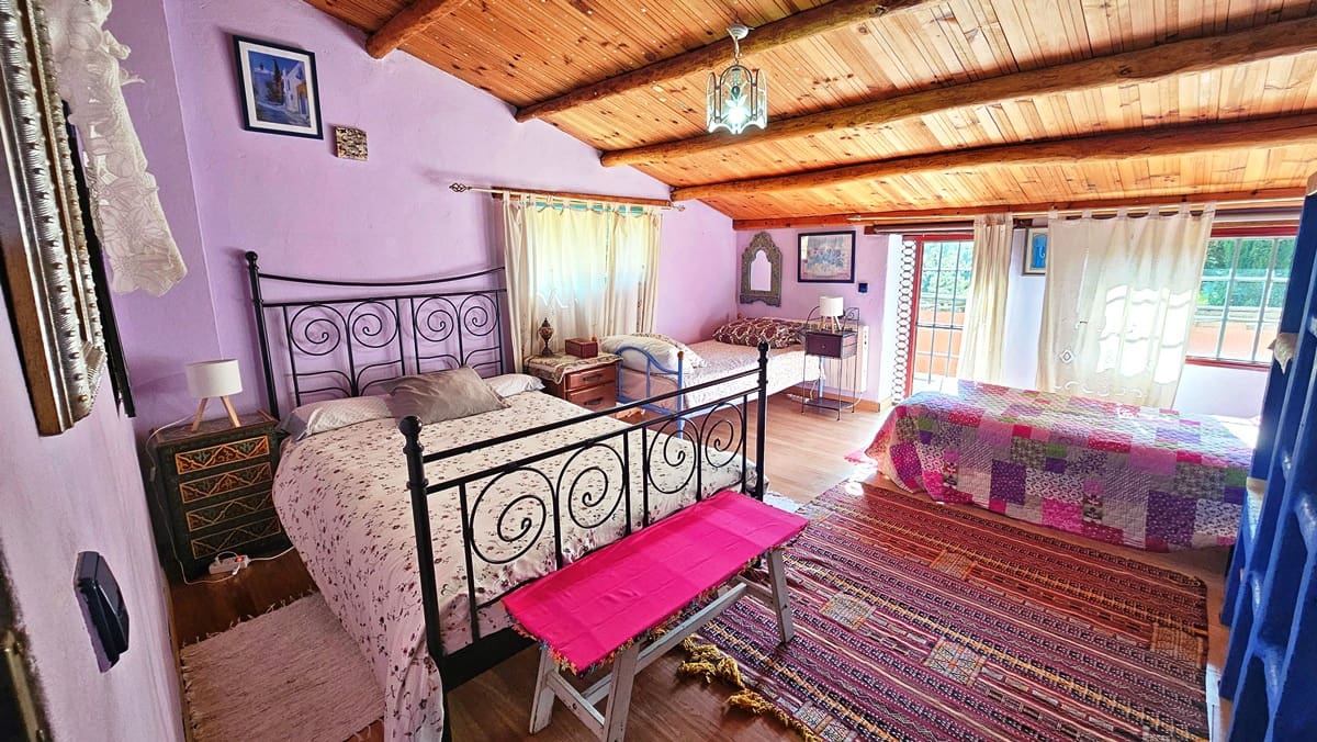 6 soveværelse Finca/Landehus til salg i Los Marines med swimmingpool - € 540.000 (Ref: 9105509)