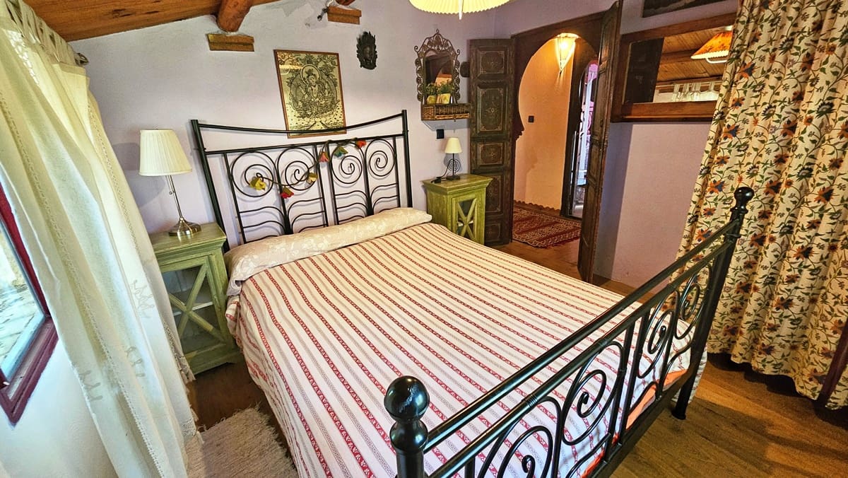 6 soveværelse Finca/Landehus til salg i Los Marines med swimmingpool - € 540.000 (Ref: 9105509)