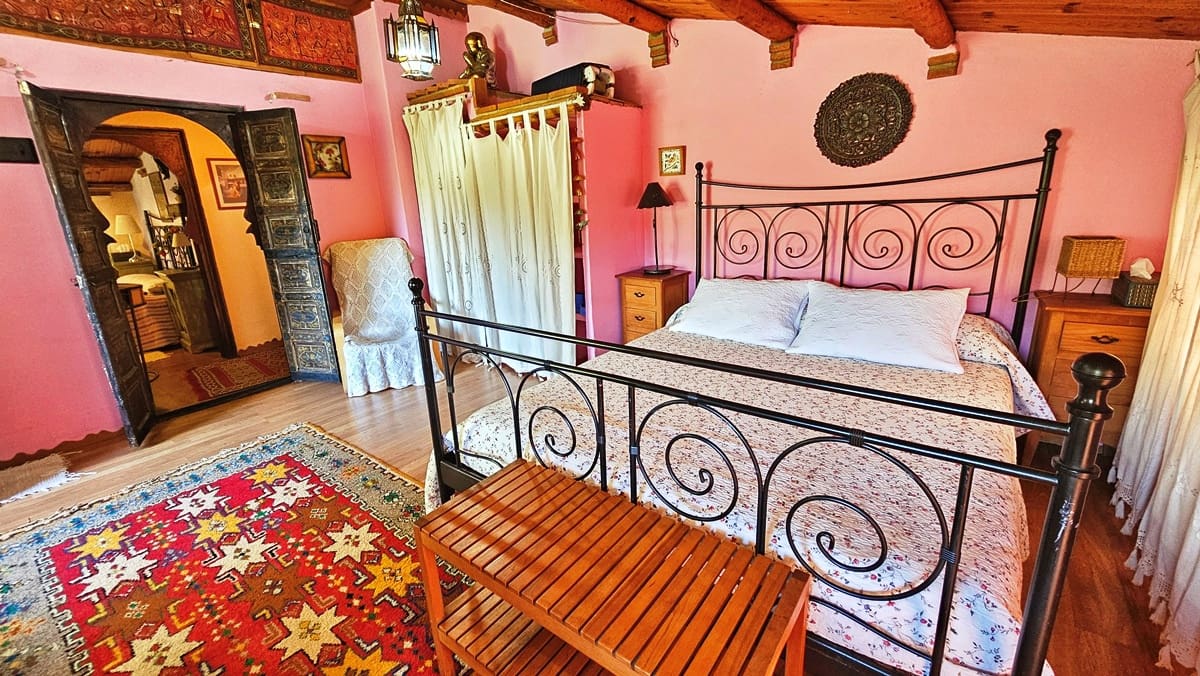 6 soveværelse Finca/Landehus til salg i Los Marines med swimmingpool - € 540.000 (Ref: 9105509)