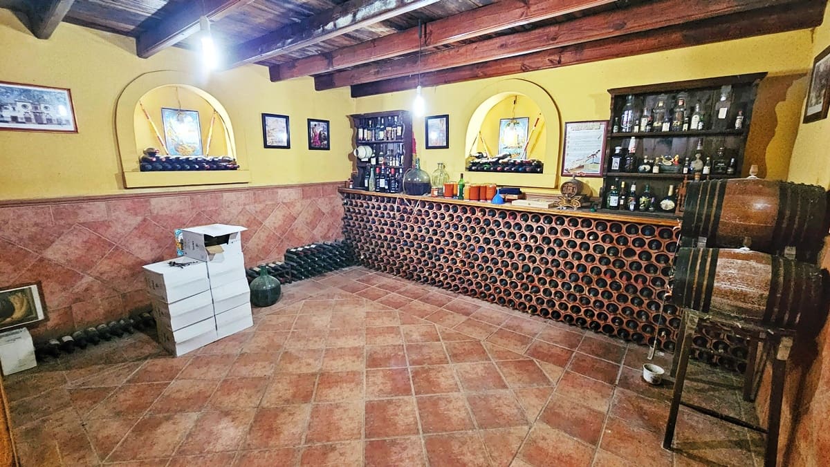 10 soverom Finca/Herregård til salgs i El Castillo de las Guardas med svømmebasseng - € 575 000 (Ref: 9131415)