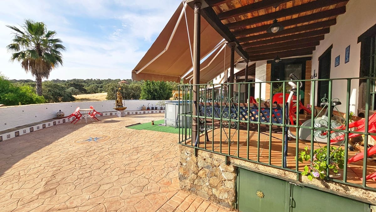 10 soverom Finca/Herregård til salgs i El Castillo de las Guardas med svømmebasseng - € 575 000 (Ref: 9131415)