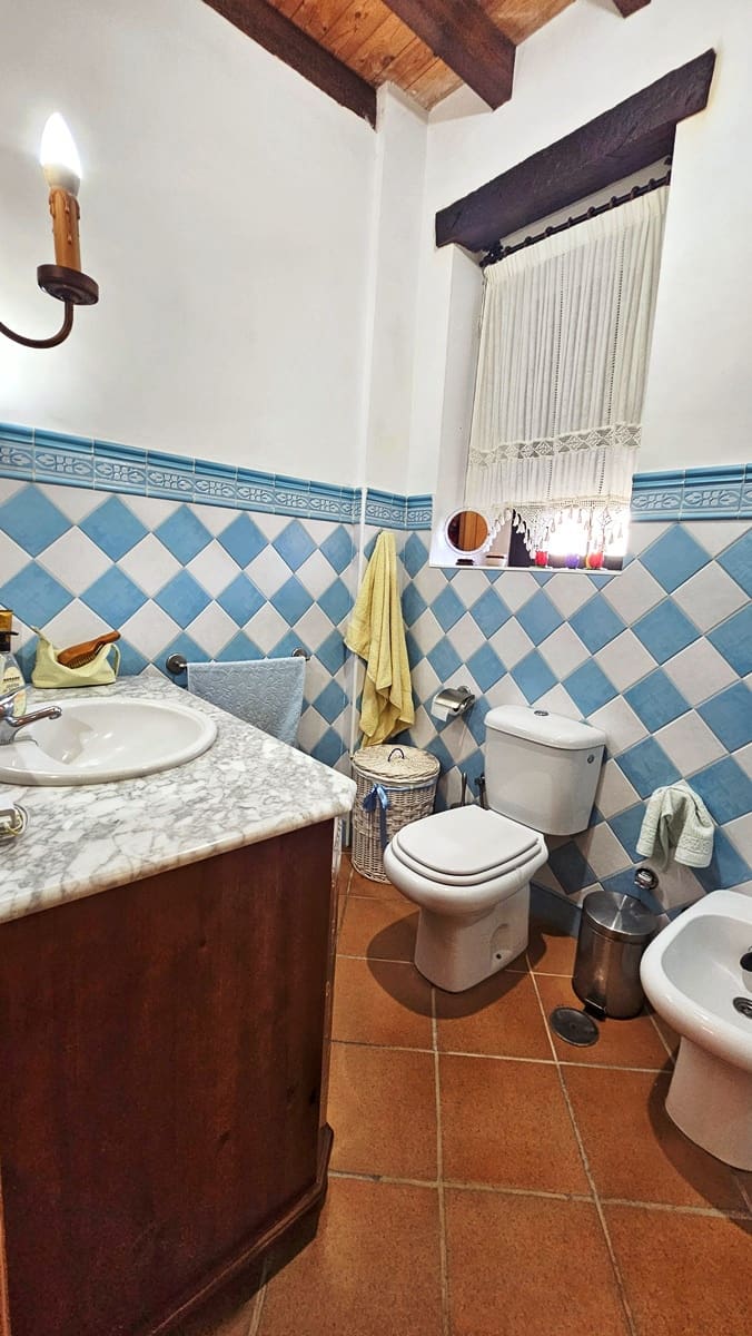 10 soverom Finca/Herregård til salgs i El Castillo de las Guardas med svømmebasseng - € 575 000 (Ref: 9131415)