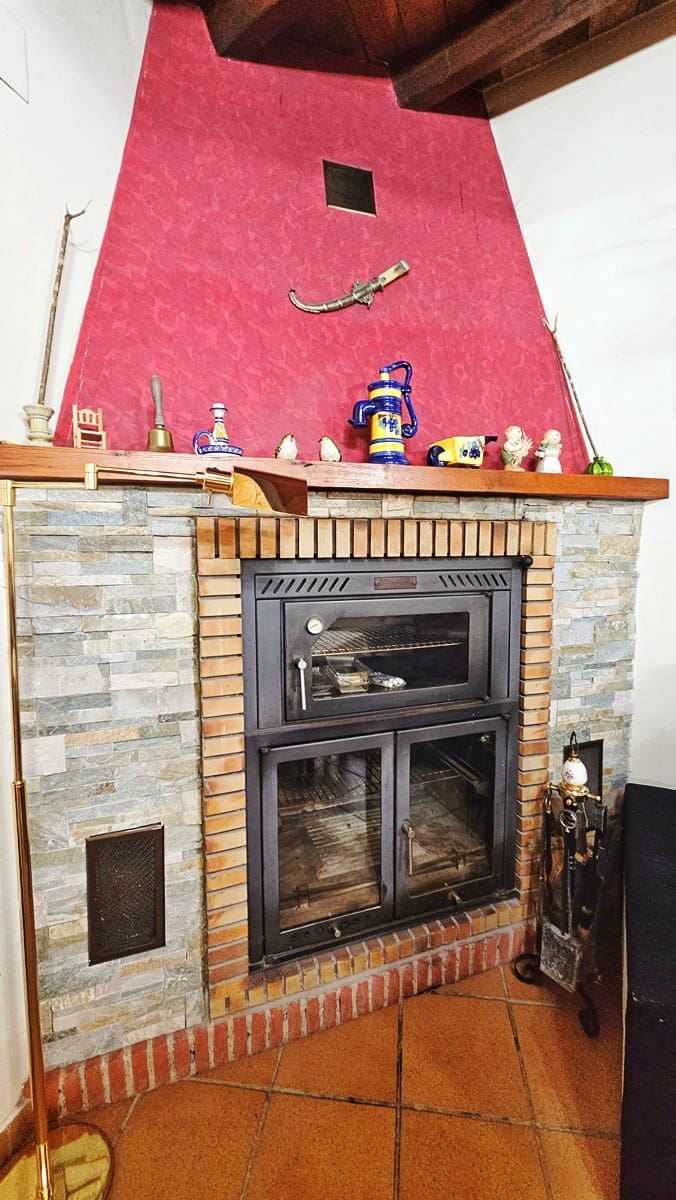 10 soverom Finca/Herregård til salgs i El Castillo de las Guardas med svømmebasseng - € 575 000 (Ref: 9131415)