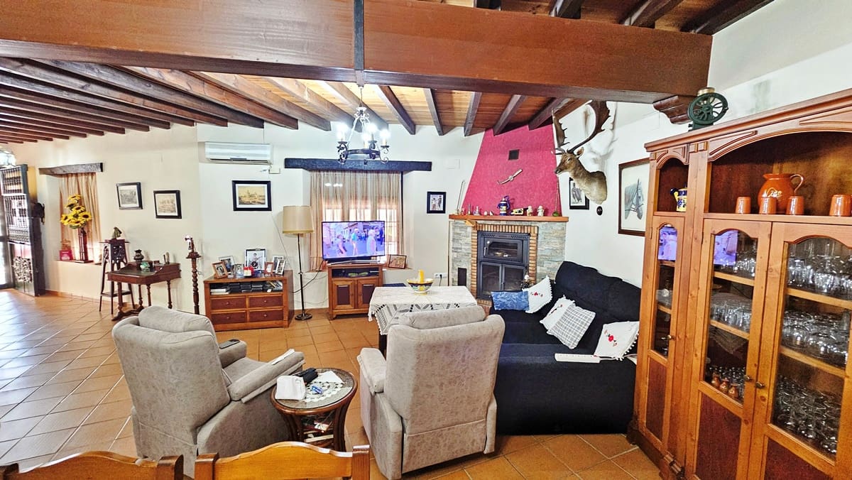 10 soverom Finca/Herregård til salgs i El Castillo de las Guardas med svømmebasseng - € 575 000 (Ref: 9131415)