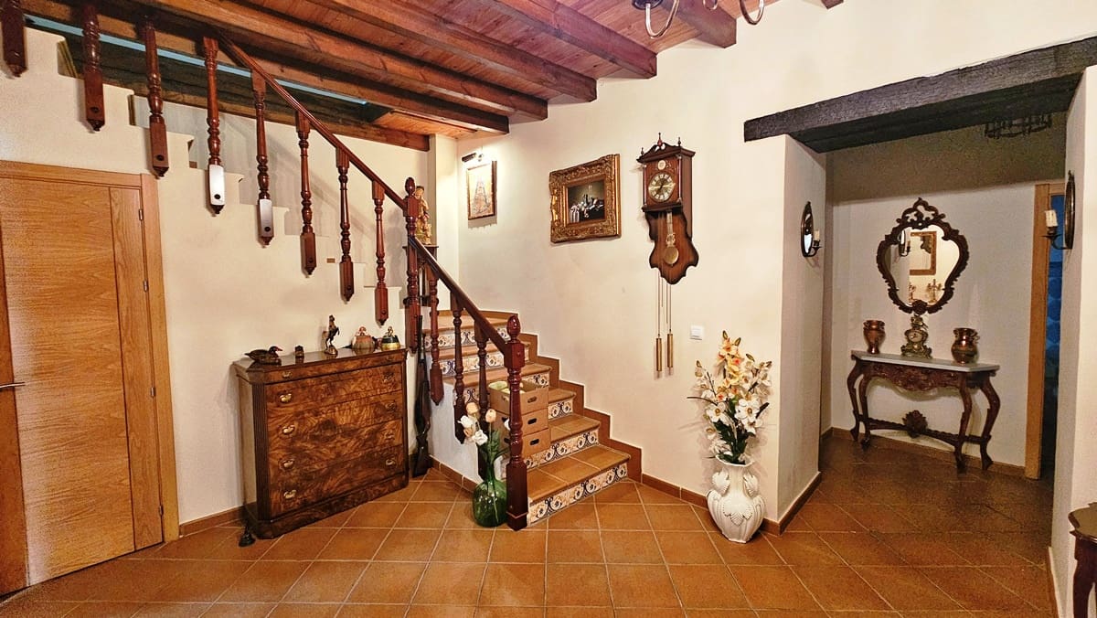 10 soverom Finca/Herregård til salgs i El Castillo de las Guardas med svømmebasseng - € 575 000 (Ref: 9131415)