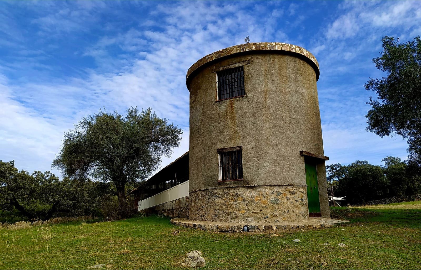 10 soverom Finca/Herregård til salgs i El Castillo de las Guardas med svømmebasseng - € 575 000 (Ref: 9131415)