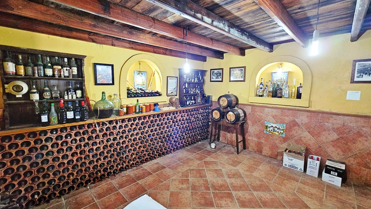 10 soverom Finca/Herregård til salgs i El Castillo de las Guardas med svømmebasseng - € 575 000 (Ref: 9131415)