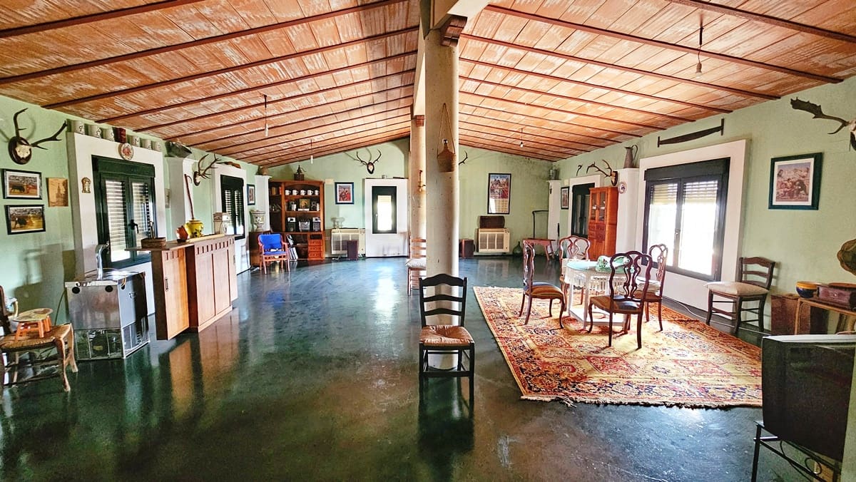 10 soverom Finca/Herregård til salgs i El Castillo de las Guardas med svømmebasseng - € 575 000 (Ref: 9131415)